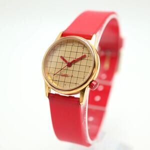 Vintage GUESS Red Gold Tone Womens Watch 25mm Resin Strap with New Battery